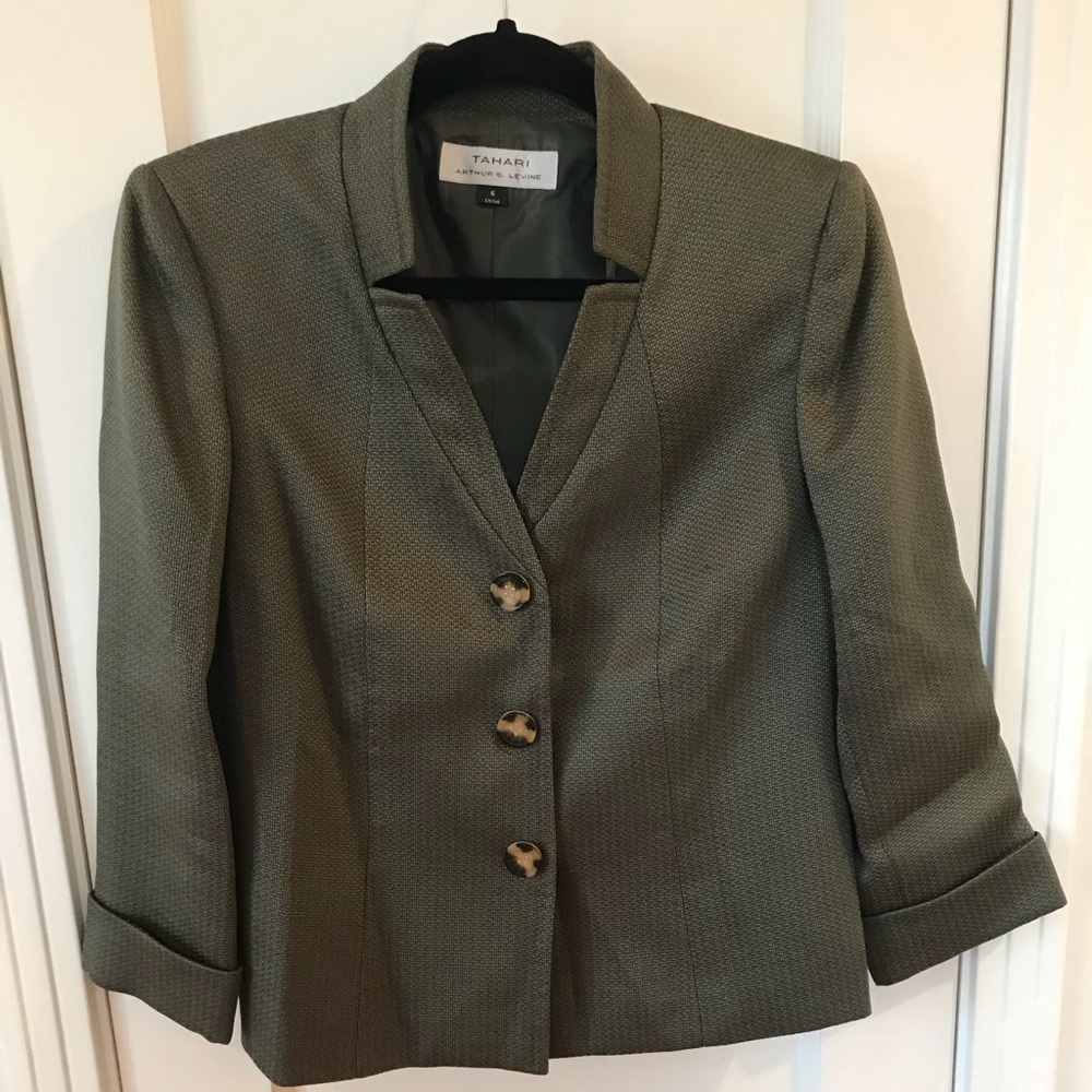 Tahari Staple Blazer in Green